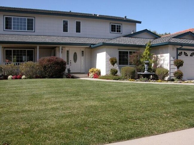 Building Photo - 485 Meadowbrook Dr