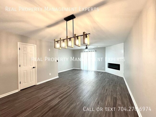 Building Photo - 3837 Glenlea Commons Dr