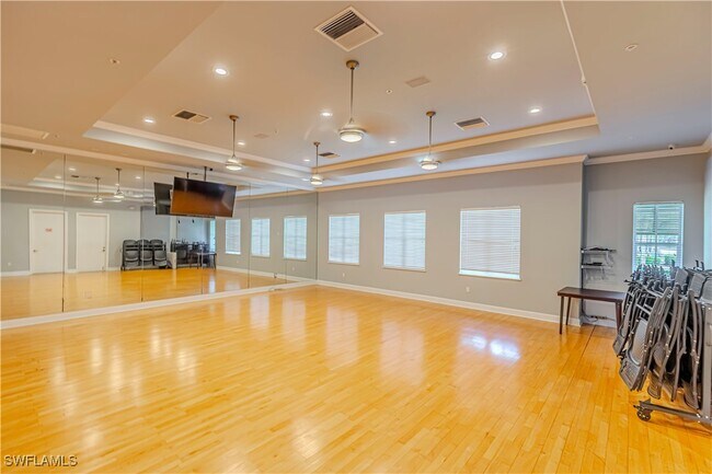 Building Photo - 1761 Tarpon Bay Dr S