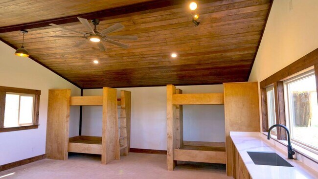 Building Photo - 1115 Co Rd 414
