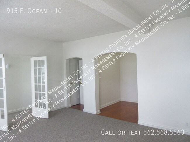 Building Photo - 915 E. Ocean-10
