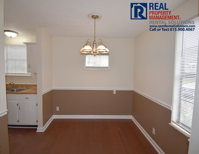 Building Photo - One level 3BR home 3.5 mi to Nissan, w/dry...