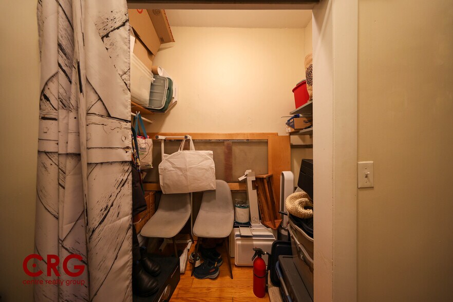 Building Photo - 1728 Beacon St