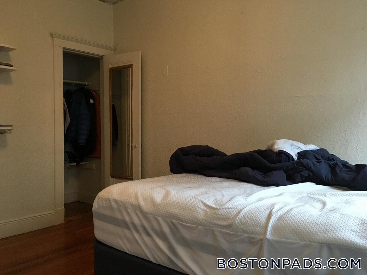 Building Photo - 1800 Commonwealth Ave