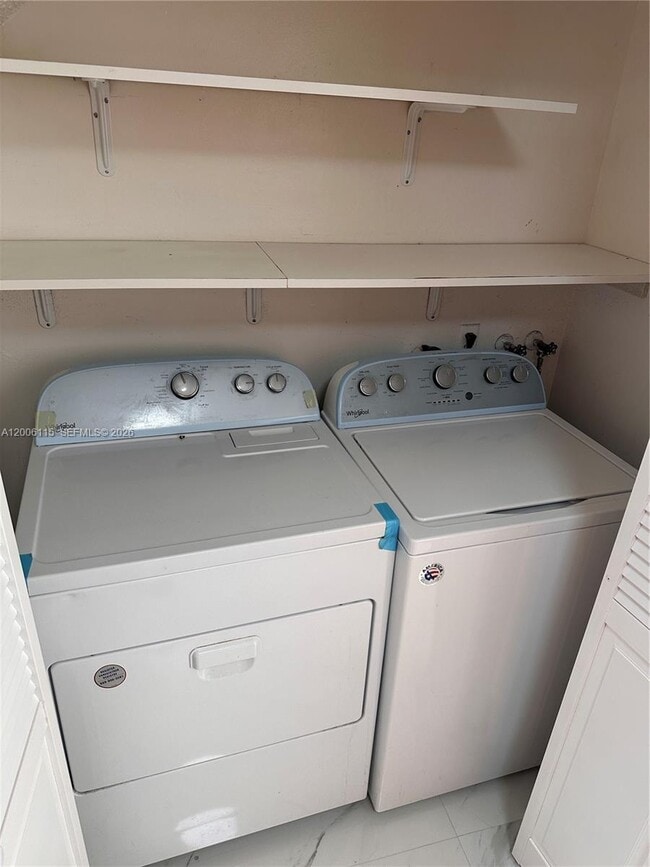 Building Photo - 8440 SW 154th Cir Ct