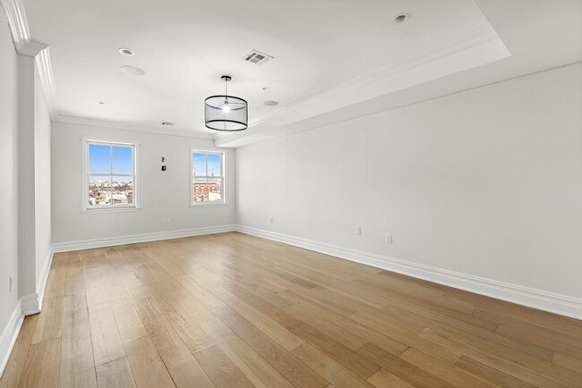 Building Photo - 526 Hudson St