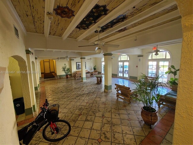 Building Photo - 900 16th St