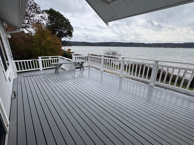 Building Photo - 24103 Vashon Hwy SW