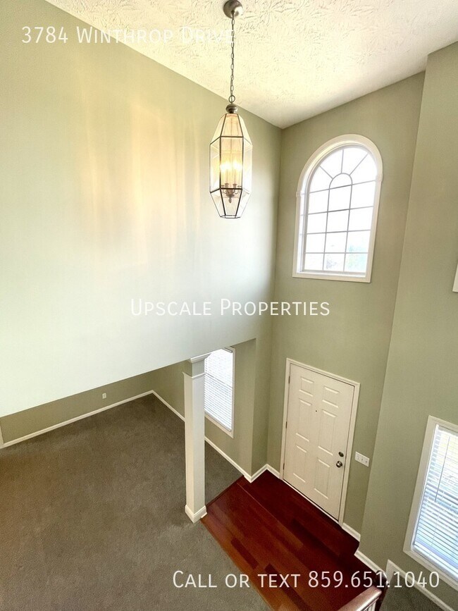 Building Photo - 3784 Winthrop Dr
