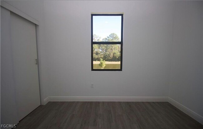 Building Photo - 8004 Spice Ct