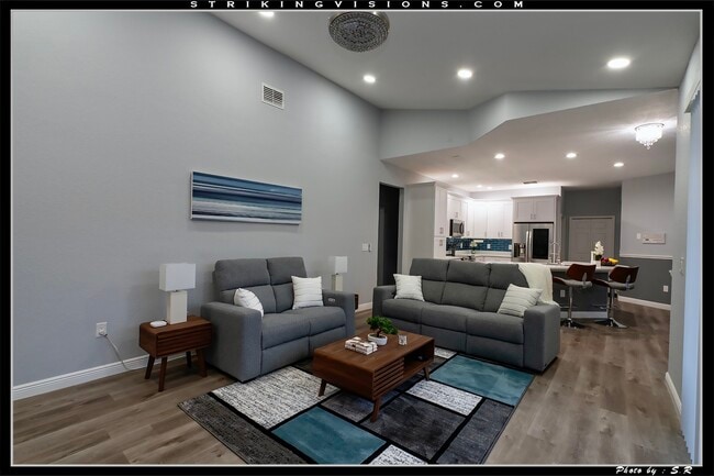 Building Photo - 3704 Cypress Meadows Rd