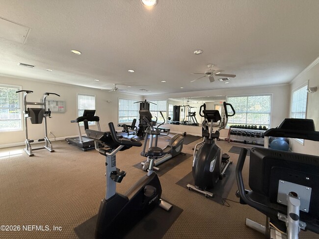 Building Photo - 8103 Summer Gate Ct