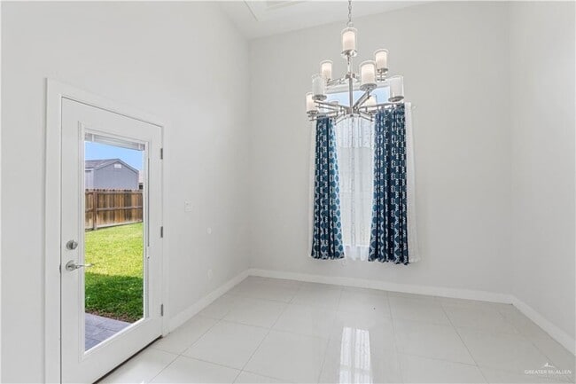 Building Photo - 28 Ozark Ave