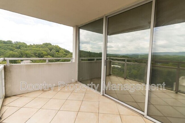 Building Photo - 1131 Stringers Ridge Rd