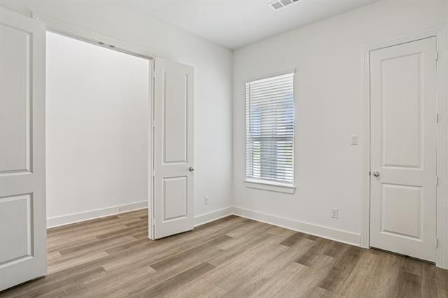 Building Photo - 422 Firecrest Ln