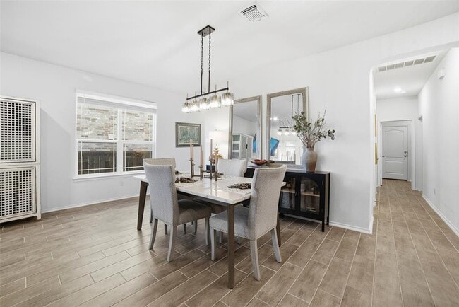 Building Photo - 517 Lady Swiss Ln