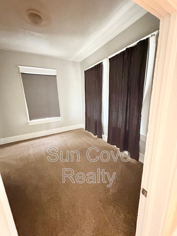 Building Photo - 1216 E 17th Ave