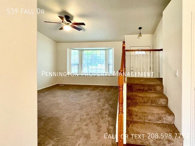 Building Photo - 539 Fall Dr