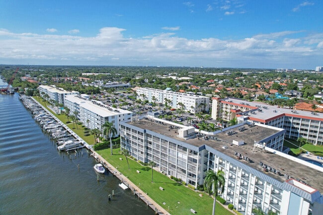 Building Photo - 104 Paradise Harbour Blvd