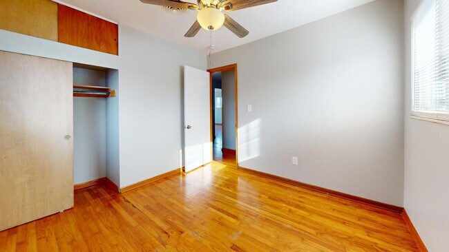 Building Photo - 7405 Marlborough Ave