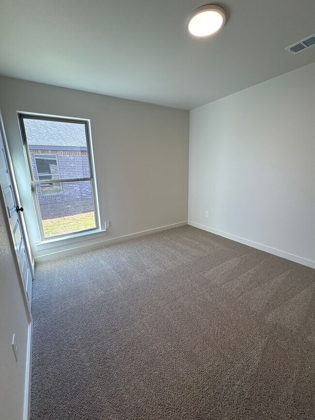 Building Photo - Prime Location! New Home Near Ridgewood Elementary | Alcove Middle School & Minutes to Marsha Sharp!