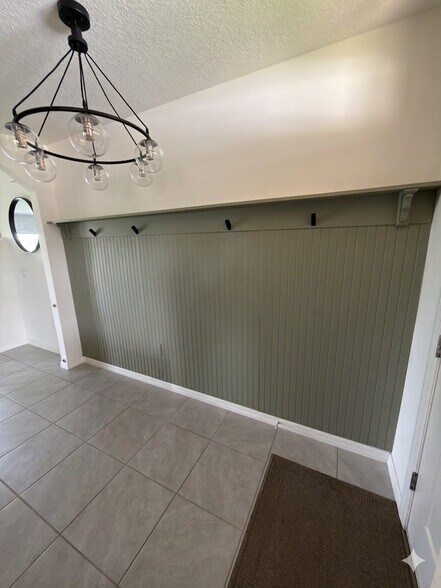 Building Photo - 2193 Farmhouse Rd SE