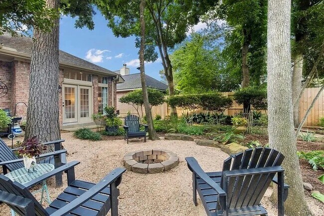 Building Photo - 87 W Honey Grove Pl