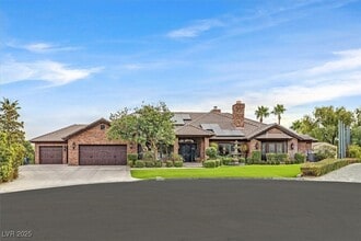 Building Photo - 2440 High Vista Cir