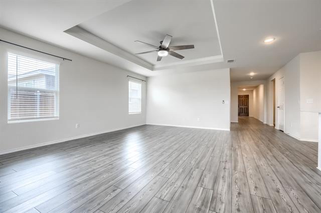 Building Photo - 5549 Cherokee Rose Dr