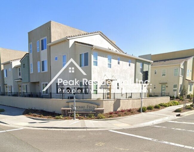 Building Photo - 2444 Arena Blvd