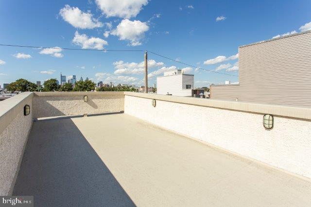 Building Photo - 2026 McClellan St