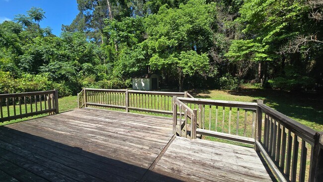 Building Photo - 5023 Hampshire Dr