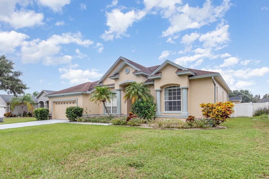 Primary Photo - 3827 Alamanda Hills Ln
