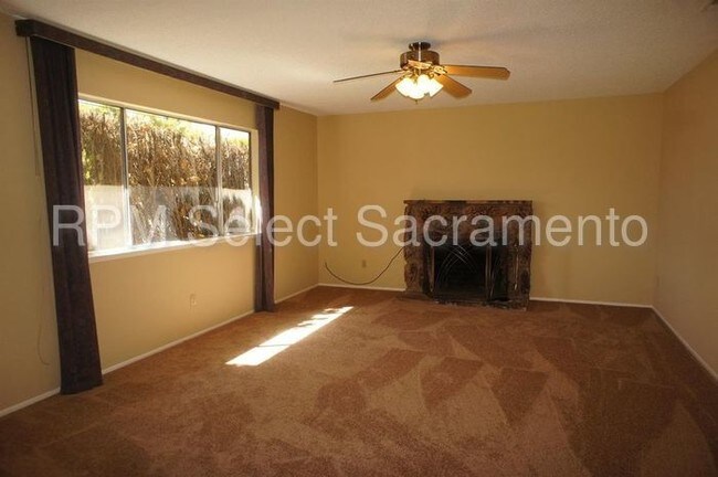 Building Photo - 5277 Eden View Dr