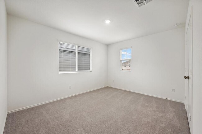 Building Photo - 954 Soapstone Pass