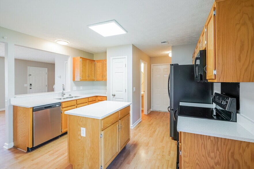 Building Photo - 3423 Cainbrook Crossing