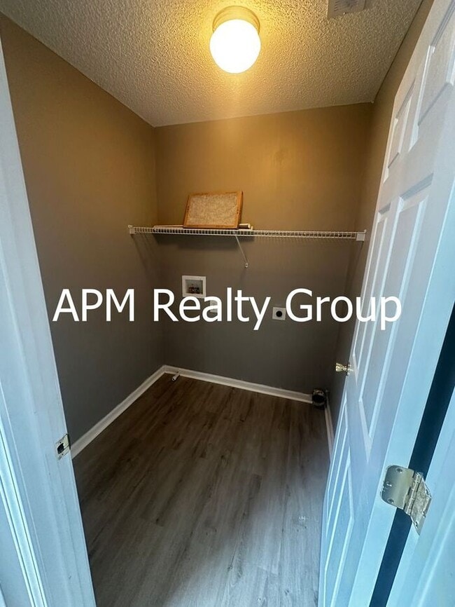 Building Photo - Clemson Road Convenient 4 Bedroom