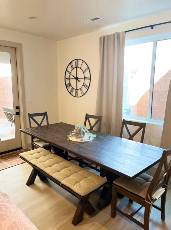 Building Photo - 960 Heritage Dr