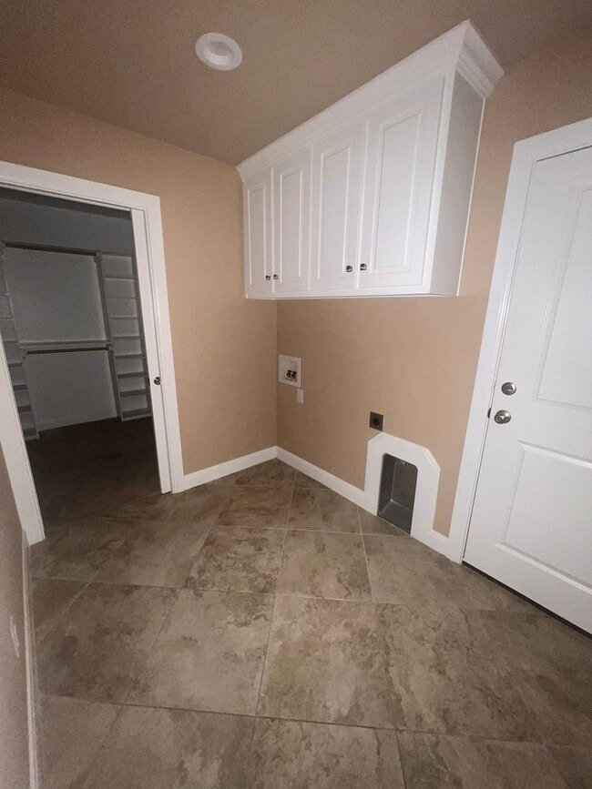 Building Photo - Wylie Four Bedroom