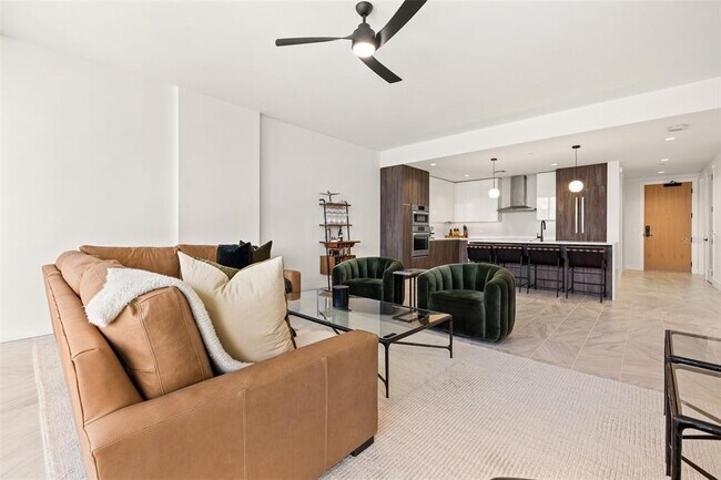 Building Photo - 777 3rd Ave N