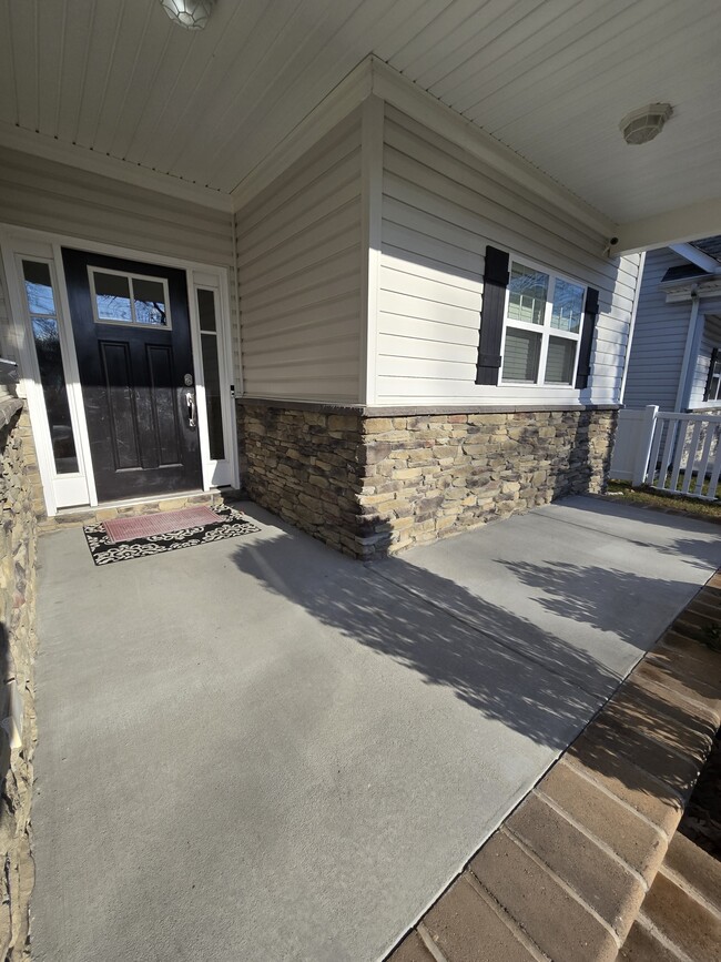 Building Photo - 4724 Bruce St