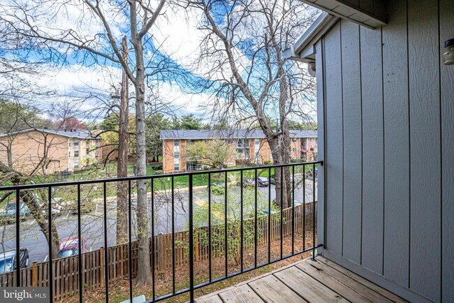 Building Photo - 7758 New Providence Dr