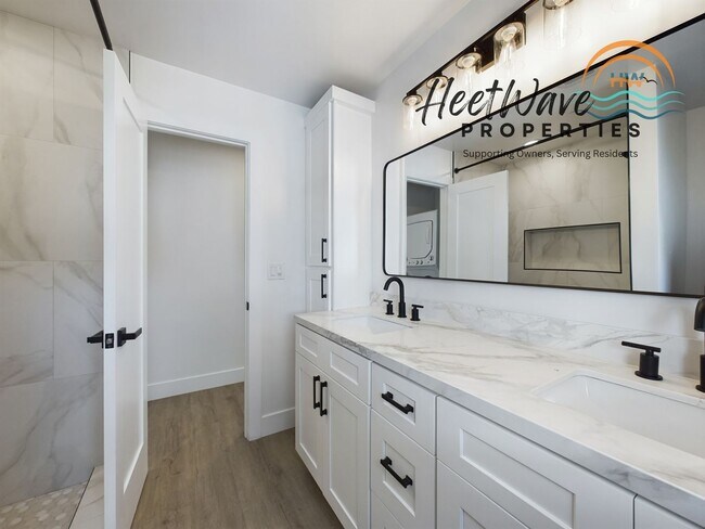 Building Photo - COMING SOON!!! Stunning Renovated Unit in Golden Hills: Modern Luxury at an Unbeatable Price!