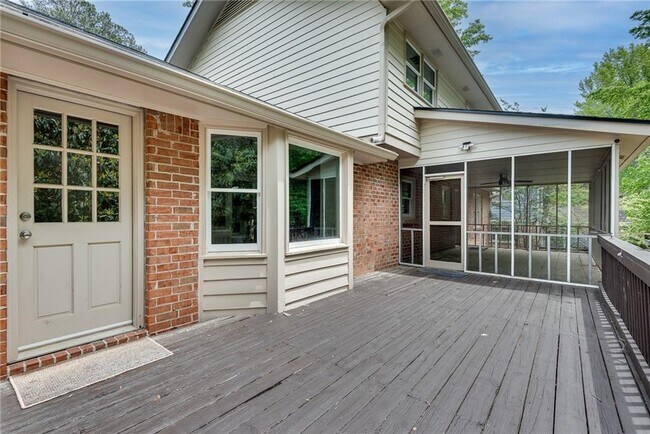 Building Photo - 5699 Bend Creek Rd