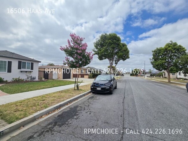 Building Photo - 16506 Haas Ave