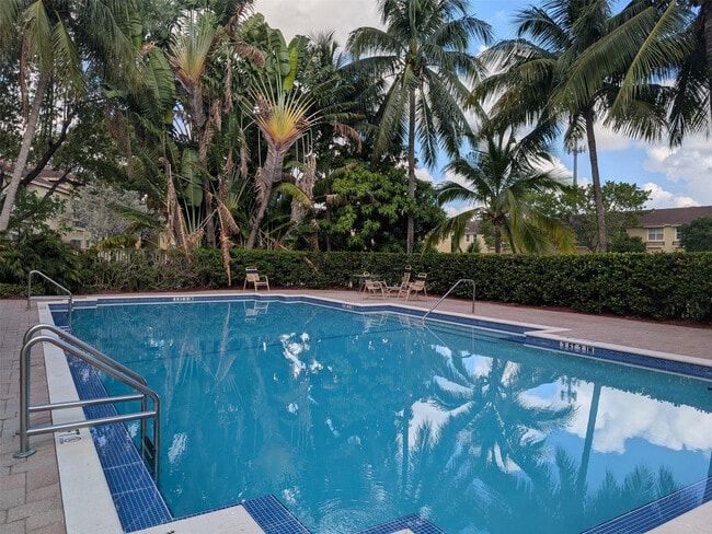 Building Photo - 2851 Prospect Rd