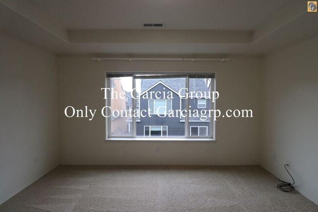 Building Photo - 6034 Northeast Birch Street