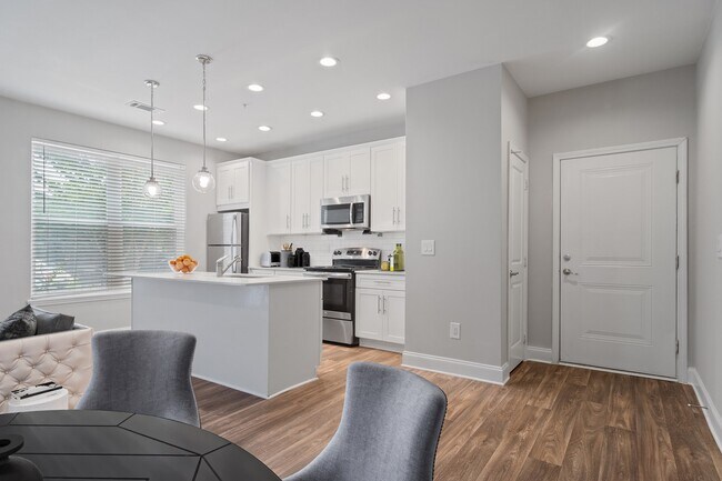 Building Photo - Mirador at Peachtree