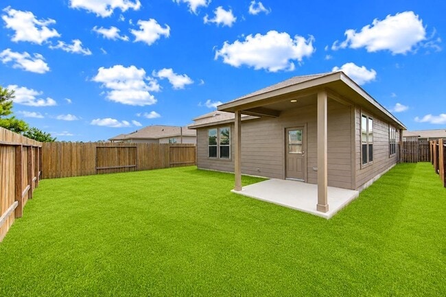 Building Photo - 14469 Sugar Pines Dr