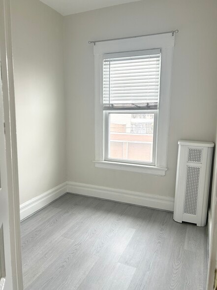 Office or 4th Bedroom - 10 Devon Ter